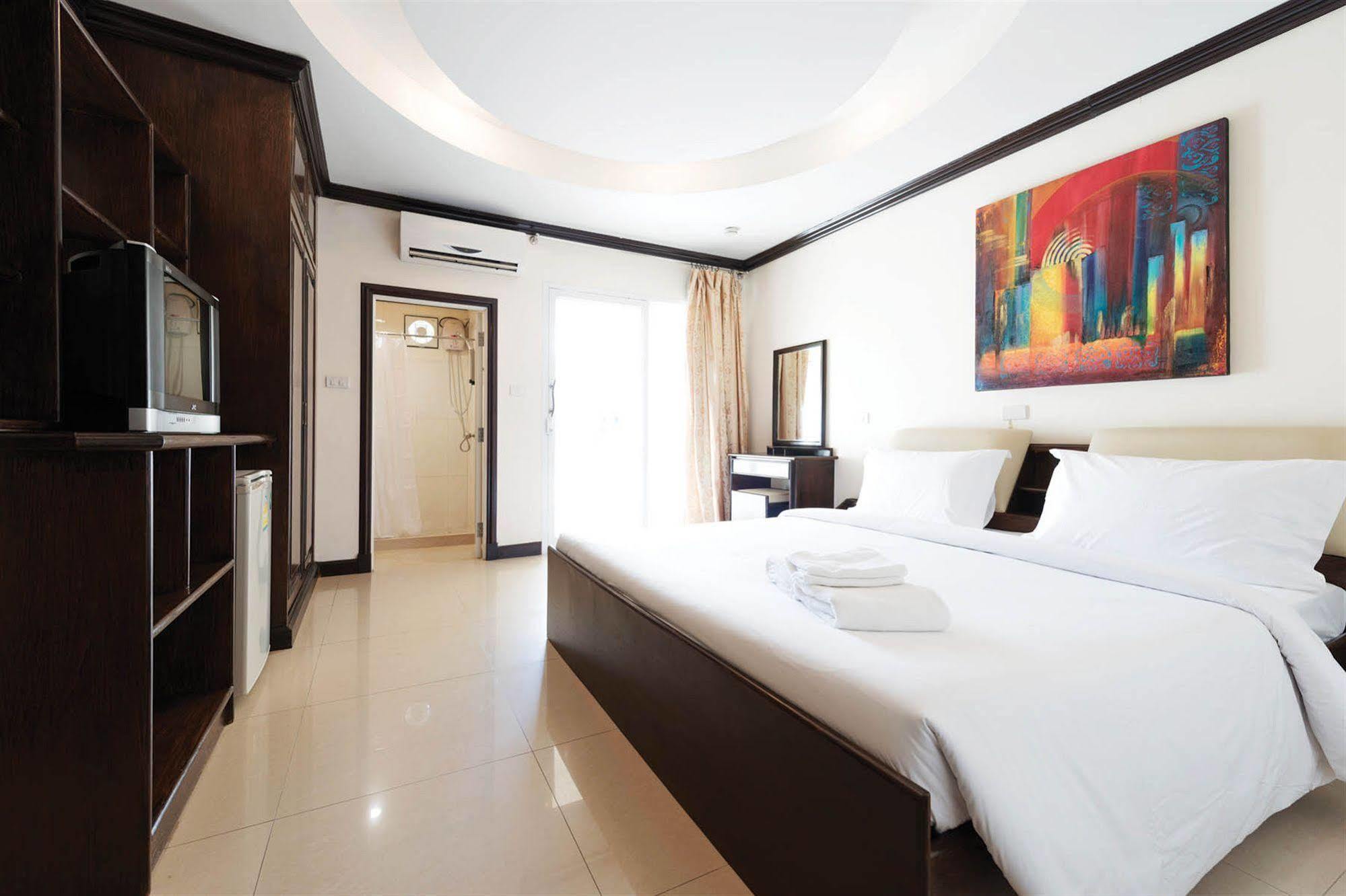 Safe House Hostel Patong Zewnętrze zdjęcie